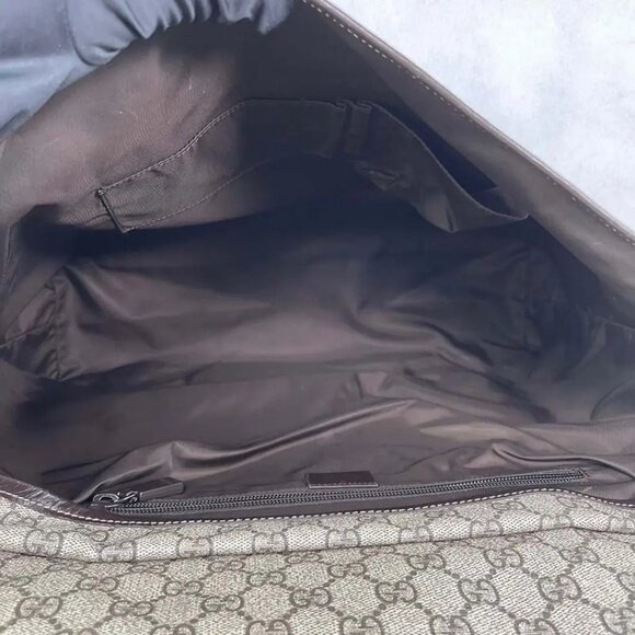 Authentic Gucci Interlocking GG Monogram Canvas Messenger Laptop Shoulder Bag 22 - Picture 7 of 9